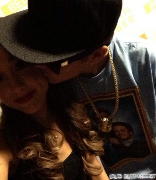 Justin Bieber and Ariana Grande Kissing – Selena Gomez Laughs (PHOTO)