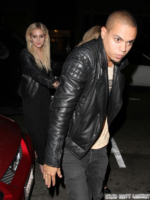 Ashlee Simpson Introduces Boyfriend Evan Ross To Joe Simpson (Photos)