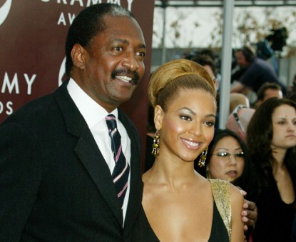 Beyonce Severs Business Ties With Her Manager – Dumps Her Own Dad!
