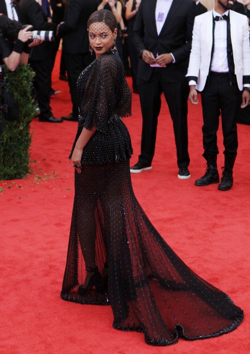 Beyonce and Jay-Z Divorce Confimed: Sleeping Separately, Cheating and Avoiding Each Other On Tour