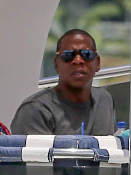 Beyonce & Jay-Z Divorce Imminent: Couple Already Stay in Separate Rooms – Marriage Won’t Last Until Tour’s End!