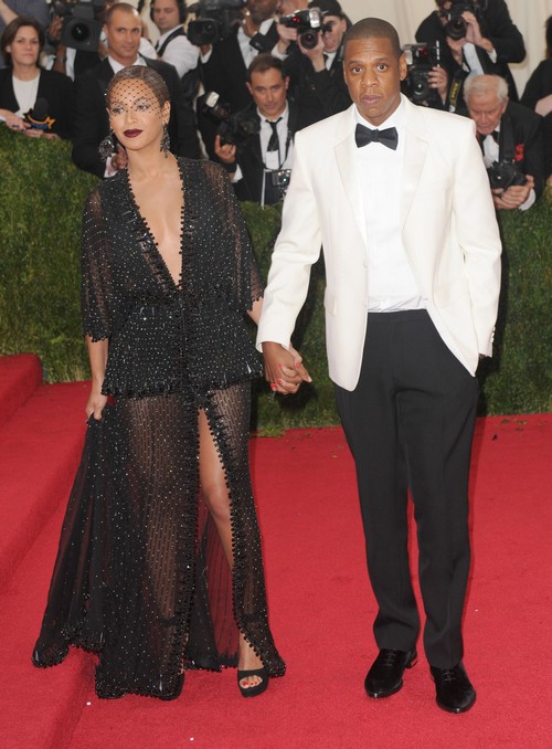 Beyonce and Jay-Z Split on Kim Kardashian and Kanye West Wedding: Jay Best Man But Bey’s NOT COMING!