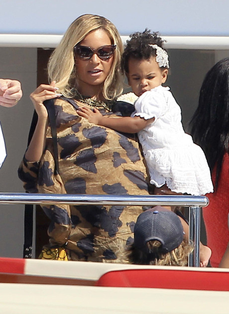 Beyonce Banned from Egyptian Pyramids after Inconsiderate, Diva Meltdown?