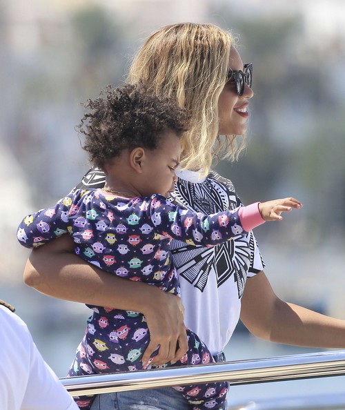 Beyonce Doesnt Want Her Mother, Tina Knowles, Dating Scientologist Richard Lawson