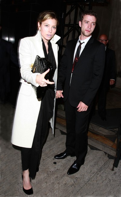 Jessica Biel Rushes To Justin Timberlake’s Side To Stop Him From Cheating Again