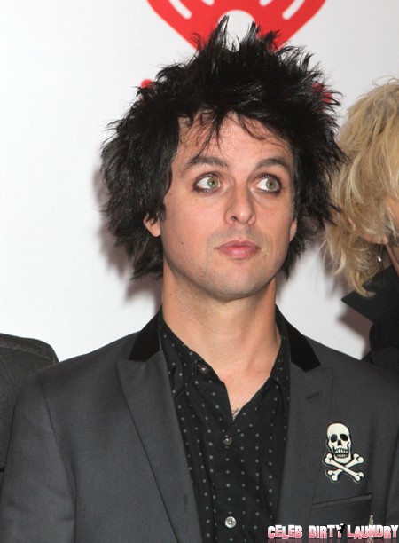 Justin Bieber Attacked By Green Day’s Billie Joe Armstrong At iHeart Radio Festival! (Video)