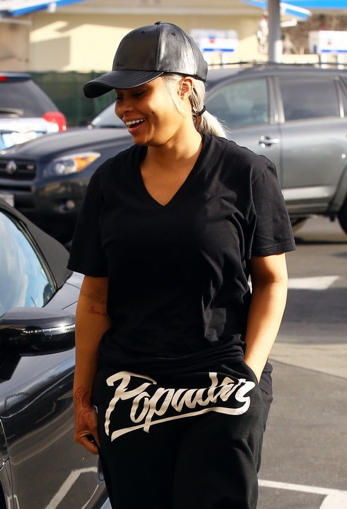 Blac Chyna Arrested for Drunk Attack on Flight Attendant: Update – Drugs Found on Rob Kardashian’s Girlfriend
