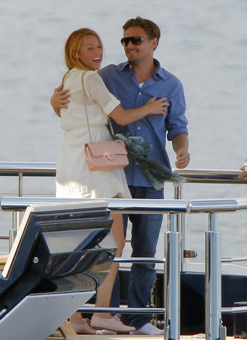 Blake Lively and Leonardo DiCaprio Caught Flirting: Ryan Reynolds Suspicious Of Ex-Boyfriend, Will She Cheat?