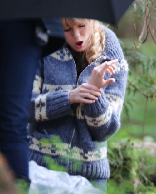 Blake Lively Injured and Bleeding While Filming ‘Age Of Adaline’ In Vancouver (PHOTOS)