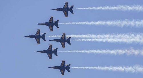 Blue Angels Fly Over Houston – “America Strong” Tour Salutes COVID-19 Frontline Workers
