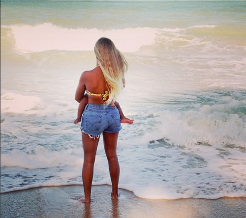 Beyonce Releases New Pictures of Blue Ivy – Afraid of Kim Kardashian and North West Getting all the Attention? (PHOTOS)