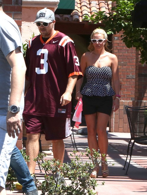 Britney Spears, Boyfriend David Lucado Break-Up Video: Split after Cheating, Kissing Other Woman (PHOTOS)