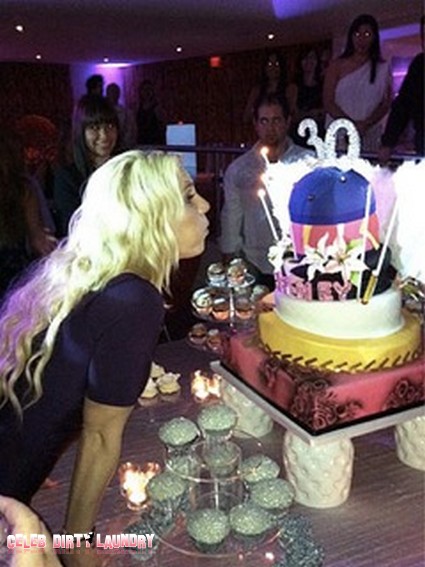 Britney Spears’ Celebrates the Big 30 a Week Late! (Photo)