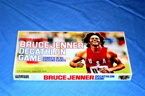 Bruce Jenner Blackmails Kris Jenner: “Divorce Me Or I Reveal Khloe Kardashian’s True Biological Father!”