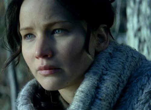 Watch Catching Fire Video Trailer: Jennifer Lawrence Will Make You Cry – Comic Con Release!