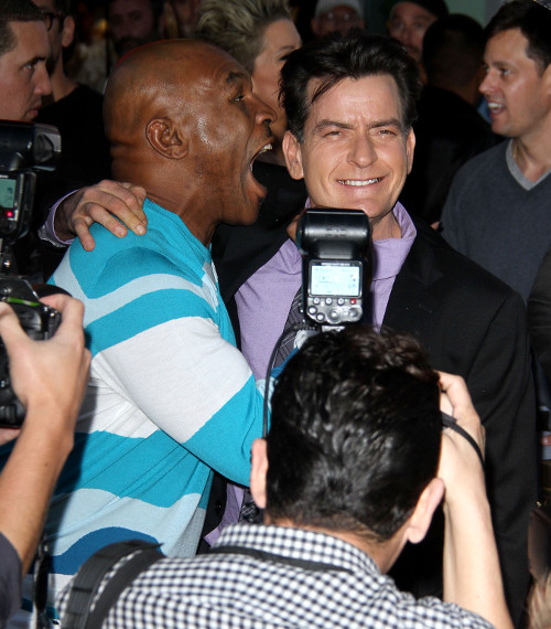 Charlie Sheen Threatens Anger Management Producers: Fire Selma Blair or I Quit!
