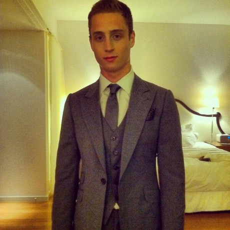 Chester Hanks, Tom Hanks’ Son, Gets into Foul & Nasty Twitter War with Jensen Karp!