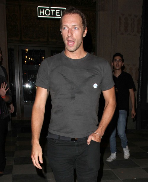 Jennifer Lawrence Disgusted By Kristen Stewart, Bored Playing House With Chris Martin – Wants Nicholas Hoult Back