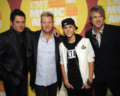 2011 CMT Music Awards [photos]