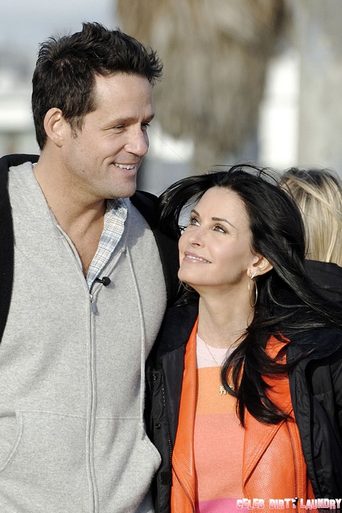 Courteney Cox Plastic Surgery Addiction – Friends Plan Intervention!