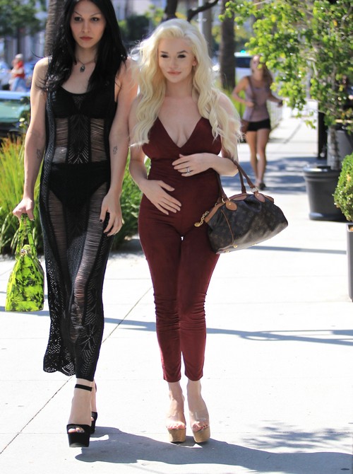 Courtney Stodden Miscarriage: ‘At an Emotional Loss for Words’ After Losing Doug Hutchison’s Baby