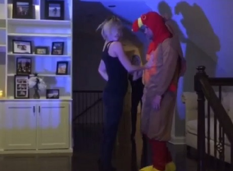 Dancing With The Stars Mark Ballas, Sadie Robertson, Julianne and Derek Hough In Holiday Dance Wars – Watch These Turkeys (VIDEO)