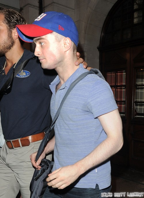 Daniel Radcliffe Alcohol Relapse: Friends Worried His Addiction Has Resurfaced?