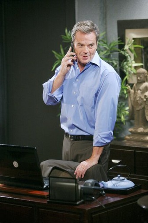 ‘Days of Our Lives’ Spoilers: Justin Hiding Secrets From Adrienne – Kristen Comes Clean To Brady and Melanie