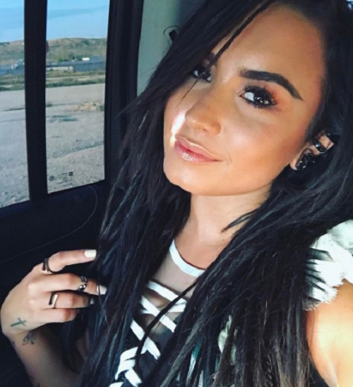 Demi Lovato’s Country Music Career Over – Brad Paisley Duet Dumped From Album After Bad Reviews