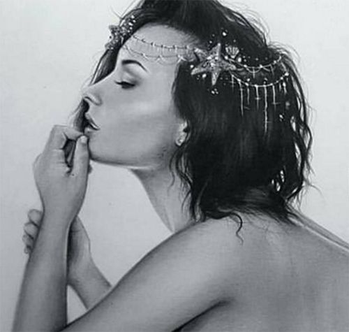 Demi Lovato Blasts Fan’s Mermaid Art On Instagram For Looking Nothing Like Her True Body! (PHOTO)