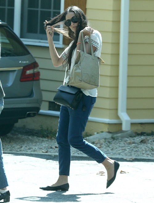 Demi Moore Begging To Join DWTS Season 21: Thinks She’s A Better Dancer Than Rumer Willis