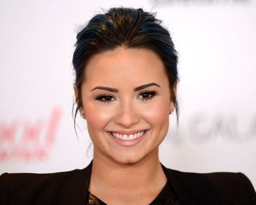 Demi Lovato and Wilmer Valderrama Getting Engaged – Couple Together and Wilmer Buys Engagment Ring? (PHOTOS)