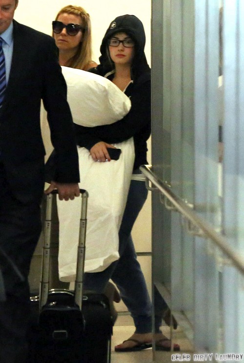 Demi Lovato Nude Photo Leak Intentional – Boosts Career and New Role On Glee