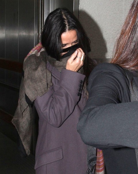 Demi Moore’s Daughters, Led By Rumer Willis, Cut Off Contact With Their Embarrassing Mother
