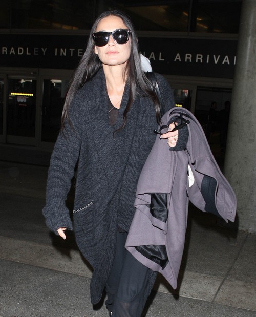Demi Moore’s Drug Rehab With The Dalai Lama: Ready To “Welcome” Mila Kunis – Report