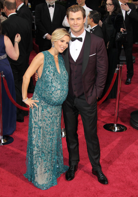 Chris Hemsworth’s Wife Elsa Pataky in Labor – Birthing Twins at Cedar Sinai Medical Center!