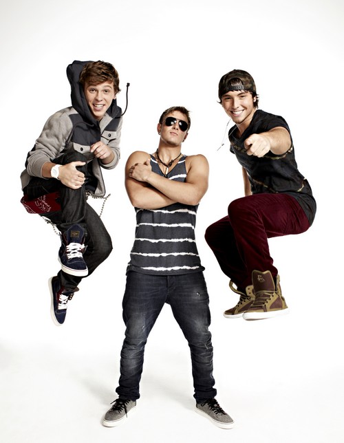 Emblem3 The X Factor “Just The Way You Are” Video 12/5/12