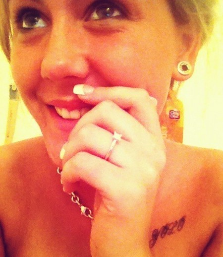 Officially Engaged To Gary Head Teen Mom 2 Jenelle Evans Has A Ring On It