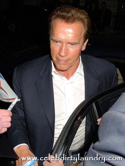 Arnold Schwarzenegger Mobbed By His Fans In London – Photos