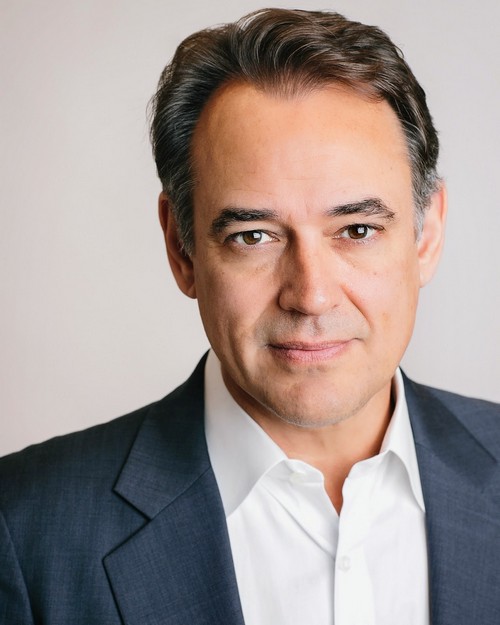 General Hospital Spoilers: Kevin Divorces Lucy – And She Runs Back To Scott, But Scott Has A New Girlfriend, Bobbie!