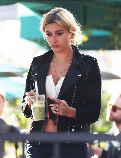 As Selena Gomez and Zedd Heat Up, Justin Bieber and Hailey Baldwin Fight: Hailey Attacks Justin After Date