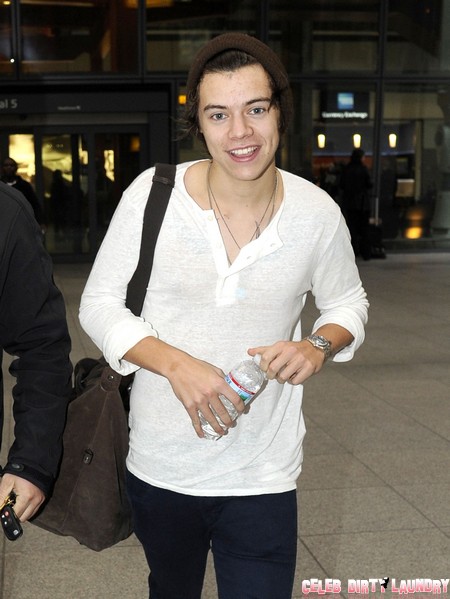 Taylor Swift Broke Up With Harry Styles Because He Wasn’t Circumcised – Insisted He Get Snipped!