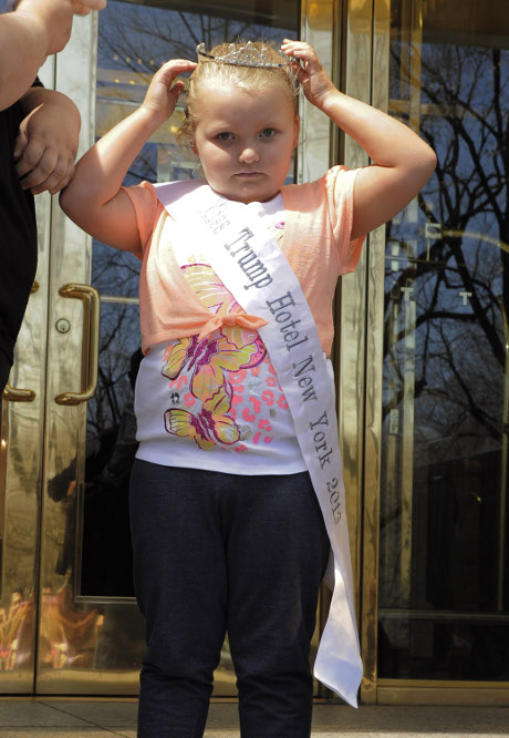 Honey Boo Boo and Family Compete Against Cake Boss Family on Family Feud Charity Episode!