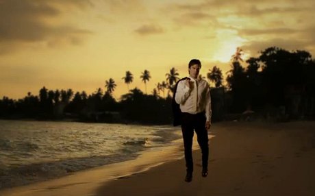Ian Somerhalder Teams Up With Barefoot Wine To Celebrate “Soles of the Year”