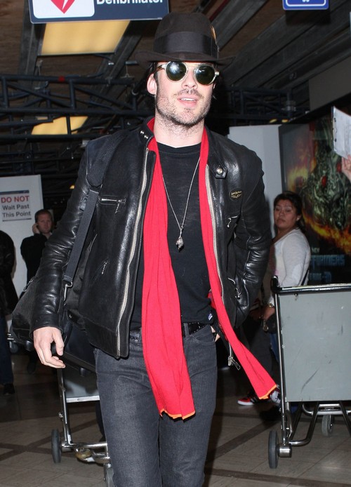 Ian Somerhalder Still Friends With Benefits While Nina Dobrev Dates Liam Hemsworth?