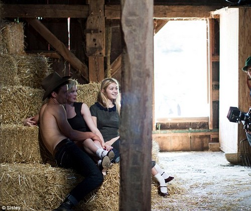 Ireland Baldwin Topless With Gigi Hadid In New Fashion Shoot – Alec Baldwin Furious (PHOTOS)