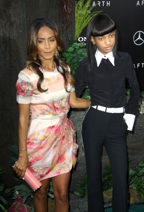Jada Pinkett Smith Won’t Leave Gay Will Smith: Terrified of Scientology Church Backlash!
