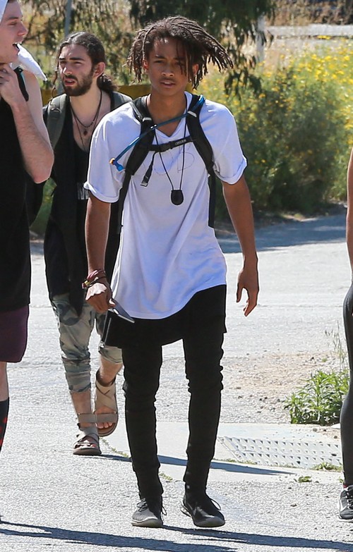 Jaden Smith Photographed In A Dress – Will Smith in Shock?