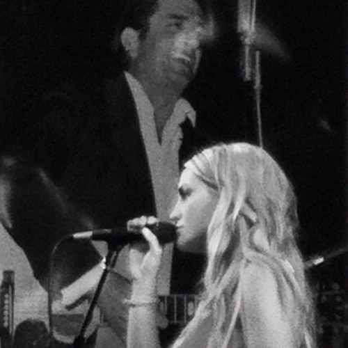 Jamie Lynn Spears Performs New Song In Tribute To Big Sister Britney (LISTEN)