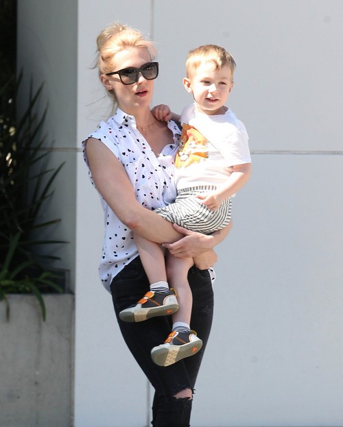 January Jones Dating Will Forte: Couple Confirms Relationship, Jason Sudeikis Angry?